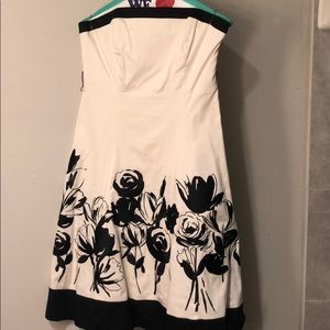 White House Black Market Strapless Dress